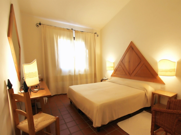 Imagen de la habitación del Hotel Costa Dei Fiori. Foto 4