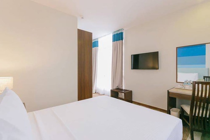 Imagen de la habitación del Hotel Costa Del Sol Resort Hotel. Foto 5