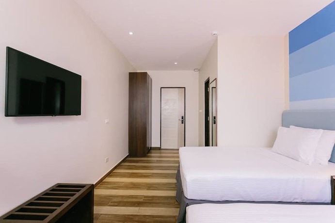 Imagen de la habitación del Hotel Costa Del Sol Resort Hotel. Foto 7