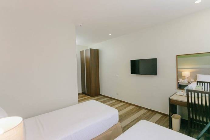 Imagen de la habitación del Hotel Costa Del Sol Resort Hotel. Foto 10