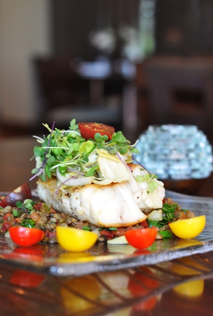 Imagen del bar/restaurante del Hotel Costa D'este Beach Resort and Spa. Foto 6