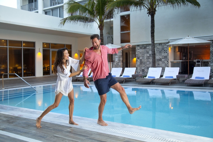 Imagen general del Hotel Costa D'este Beach Resort and Spa. Foto 2