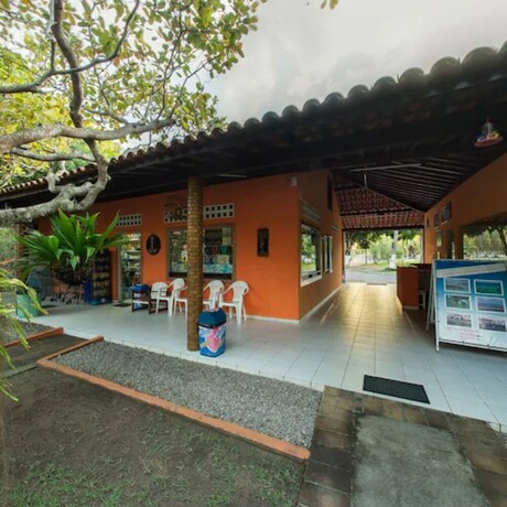 Imagen de los interiores del Hotel Costa Dourada Village. Foto 35