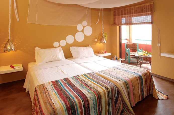 Imagen de la habitación del Hotel Costa D’oiro Ambiance Village. Foto 9