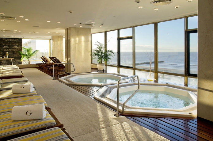 Imagen de la piscina del Hotel Costa Galana. Foto 15