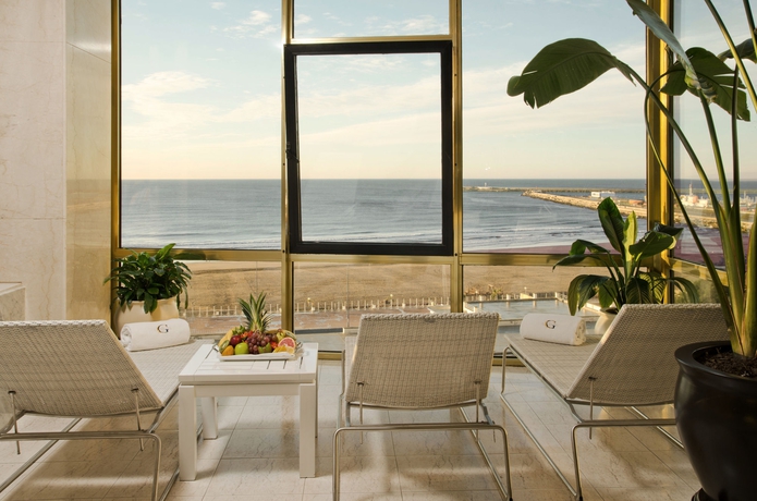 Imagen de los interiores del Hotel Costa Galana. Foto 10