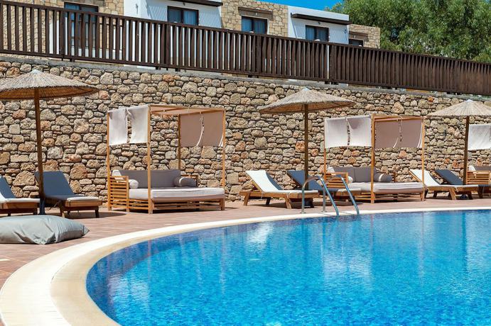 Imagen de la piscina del Hotel Costa Lindia Blue Star. Foto 7