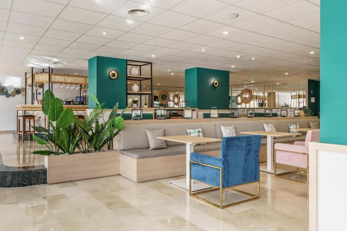 Imagen de los interiores del Hotel Costa M&aacute;laga - Adults Recommended - by Pierre & Vacances. Foto 12