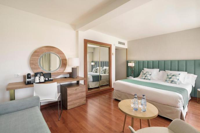 Imagen general del Hotel Costa Málaga by Pierre & Vacances. Foto 3