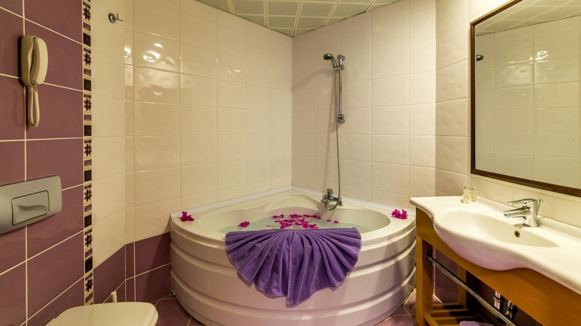 Imagen de la habitación del Hotel Costa Mare Suites. Foto 5