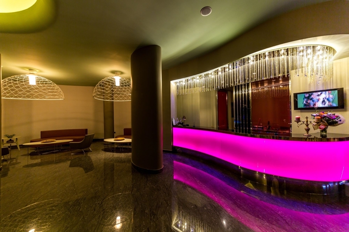 Imagen de los interiores del Hotel Costa Mare Suites. Foto 14