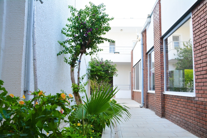 Imagen de los exteriores del Hotel Costa Maya. Foto 9