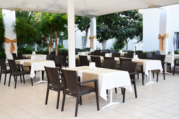 Imagen del bar/restaurante del Hotel Costa Maya. Foto 3