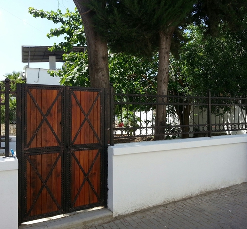 Imagen de los exteriores del Hotel Costa Maya. Foto 11