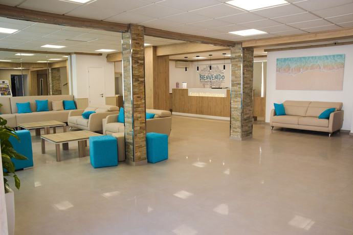 Imagen de los interiores del Hotel Costa Mediterraneo. Foto 32