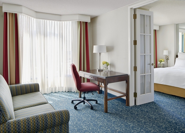 Imagen de la habitación del Hotel Costa Mesa Marriott. Foto 8