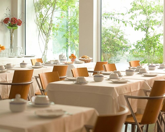 Imagen del bar/restaurante del Hotel Costa Nova. Foto 6