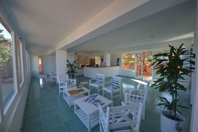Imagen de los interiores del Hotel Costa Paradiso. Foto 10