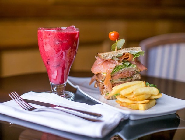Imagen del bar/restaurante del Hotel Costa Real, LA SERENA. Foto 4