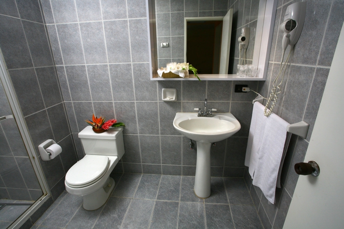 Imagen de la habitación del Hotel Costa Real Suites. Foto 6