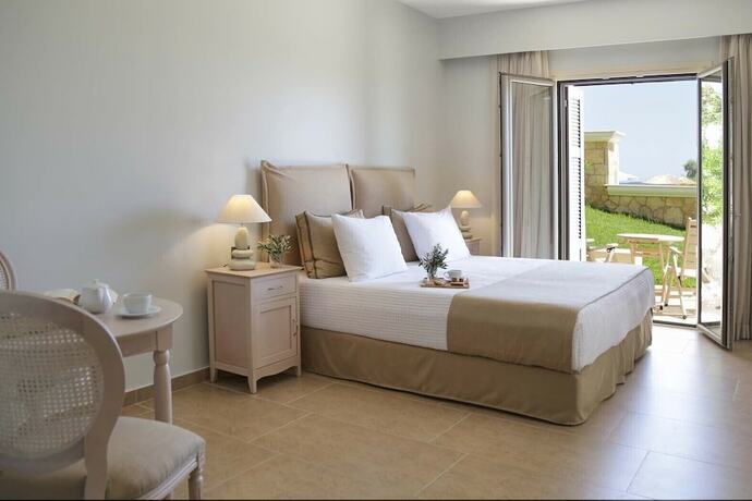 Imagen de la habitación del Hotel Costa Rossa -Adults Only. Foto 18