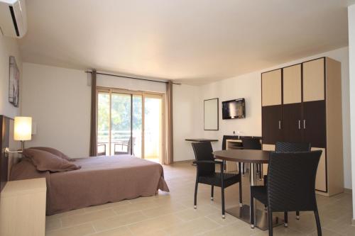 Imagen general del Hotel Costa Rossa. Foto 3