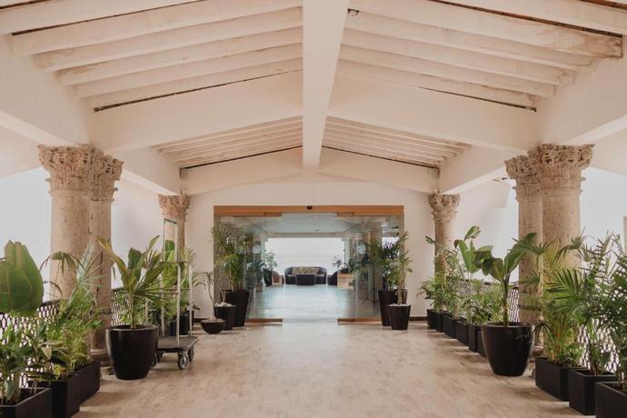 Imagen de los interiores del Hotel Costa Sur Resort, Classico Collection By Sonesta. Foto 7
