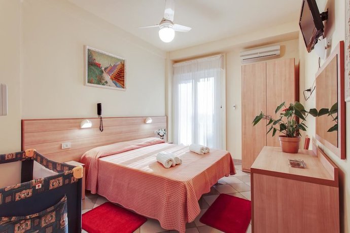 Imagen de la habitación del Hotel Costa Verde, Cervia. Foto 4