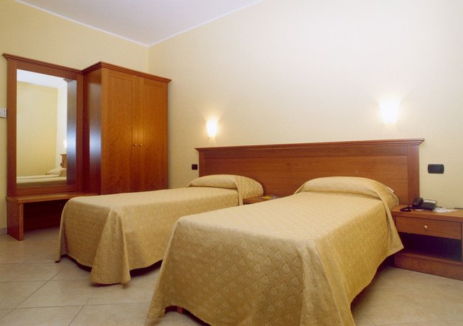 Imagen de la habitación del Hotel Costa d\'Oro. Foto 9