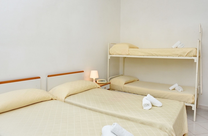 Imagen de la habitación del Hotel Costa d\'Oro. Foto 6