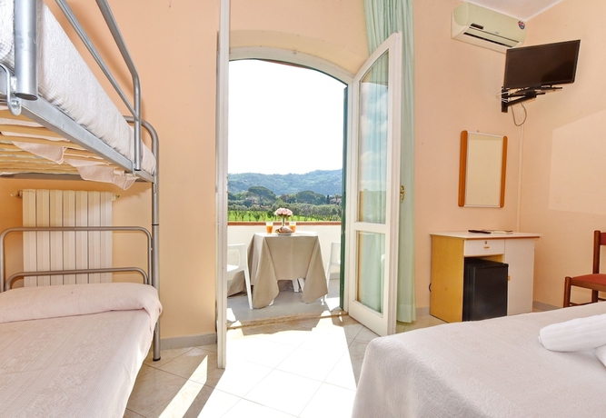 Imagen de la habitación del Hotel Costa d\'Oro. Foto 8