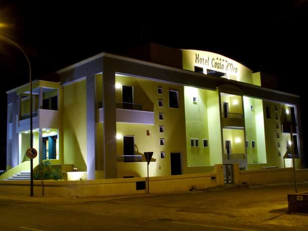 Imagen general del Hotel Costa d\'Oro, Salve. Foto 1