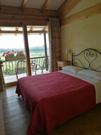 Imagen de la habitación del Hotel Costa degli Ulivi, Mazzurega. Foto 19
