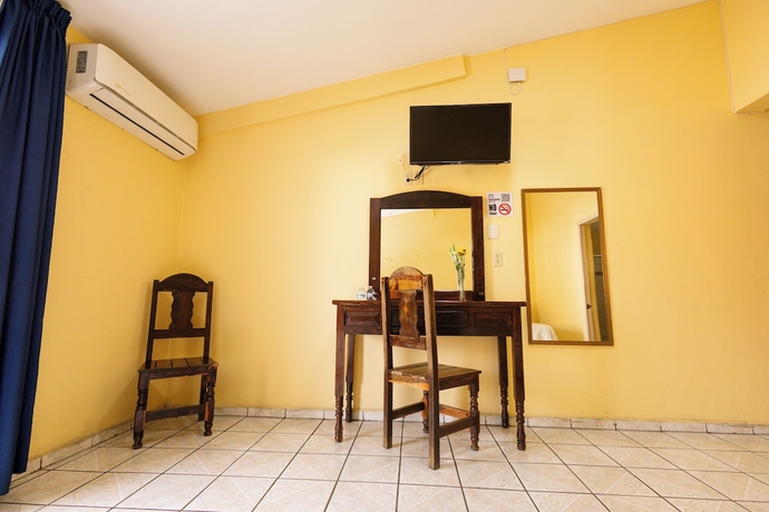 Imagen de la habitación del Hotel Costa del Sol, Marina Vallarta. Foto 6