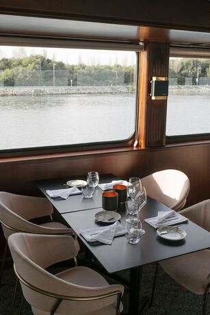 Imagen general del Hotel Costa do Sal - Boat Lounge. Foto 6
