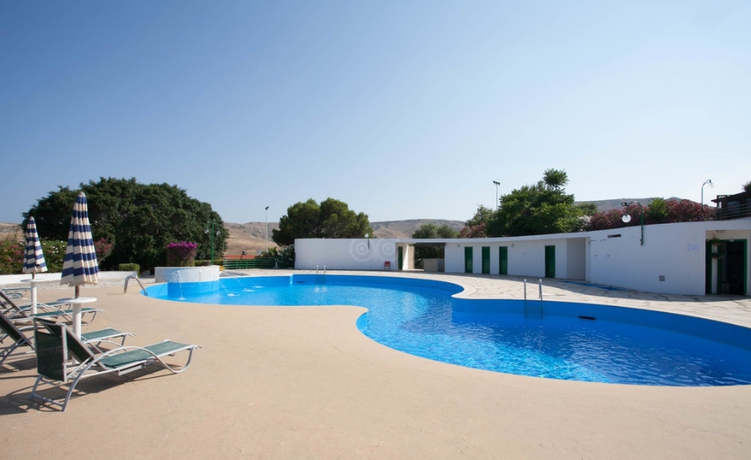 Imagen de la piscina del Hotel Costa tiziana resort. Foto 9