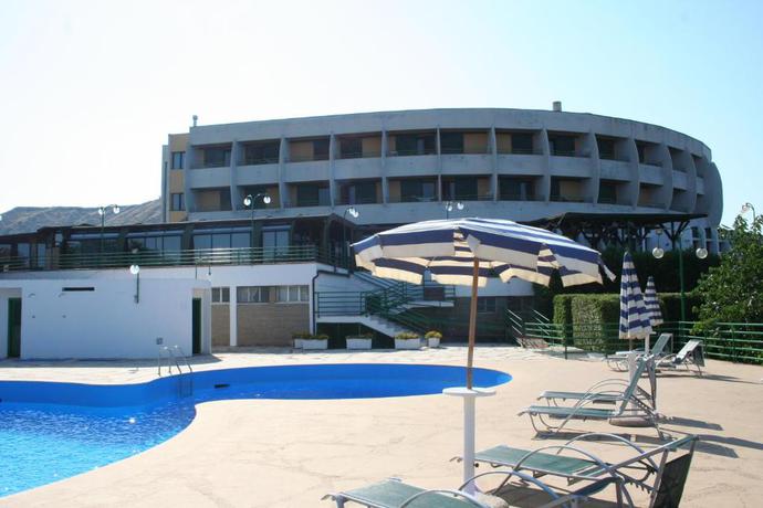 Imagen general del Hotel Costa tiziana resort. Foto 1
