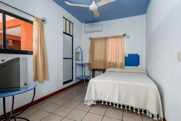 Imagen de la habitación del Hotel Costamar, Puerto Escondido. Foto 19