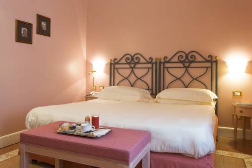 Imagen de la habitación del Hotel Costantinopoli 104. Foto 6