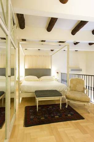 Imagen de la habitación del Hotel Costantinopoli 104. Foto 11