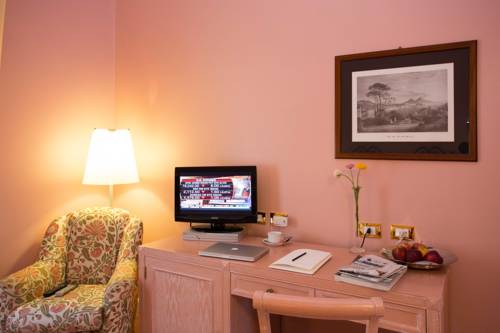 Imagen de la habitación del Hotel Costantinopoli 104. Foto 16