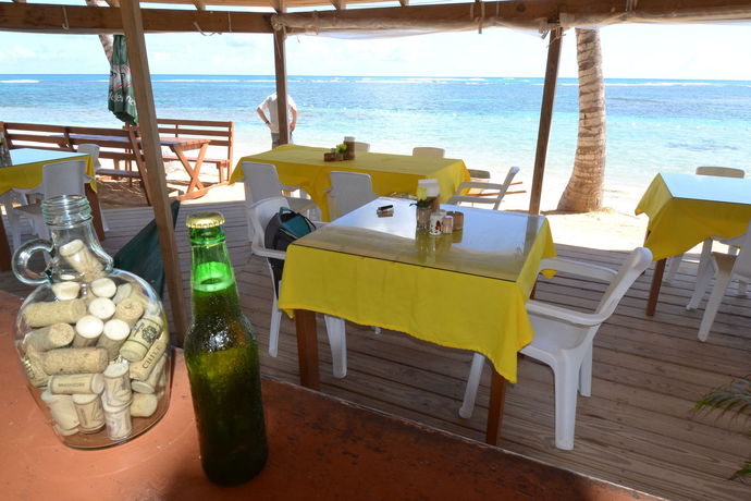 Imagen de la habitación del Hotel Costarena Beach. Foto 16