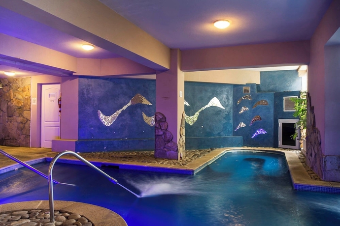 Imagen de la piscina del Hotel Costarenas and Spa. Foto 12