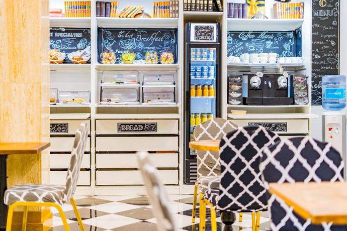 Imagen general del Hotel Costasol. Foto 5