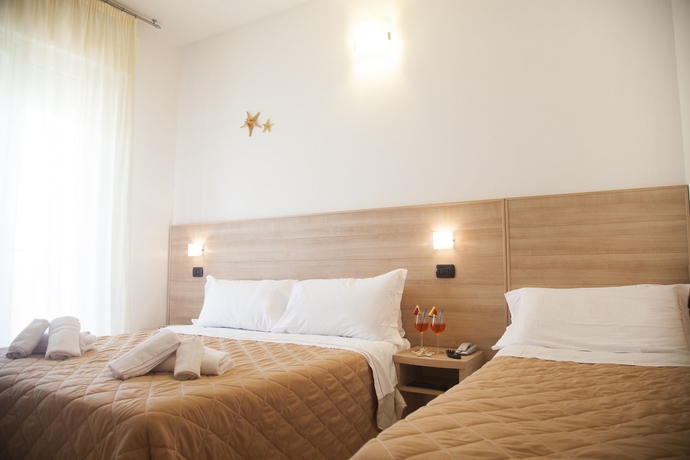 Imagen de la habitación del Hotel Costazzurra. Foto 5