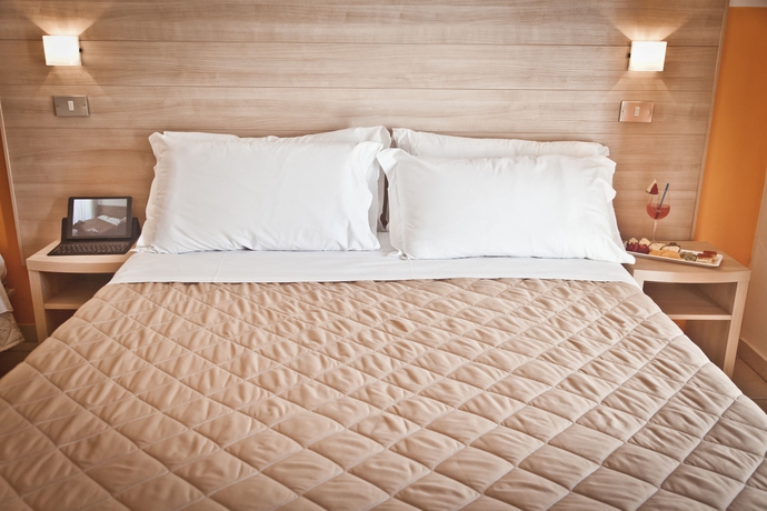 Imagen de la habitación del Hotel Costazzurra. Foto 12