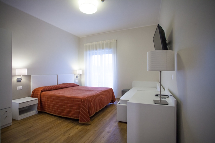 Imagen de la habitación del Hotel Costazzurra Museum and Spa. Foto 9