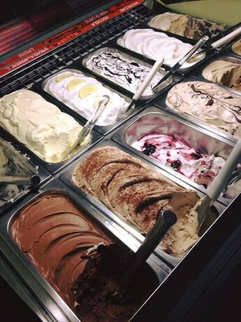 Imagen general del Hotel Coste Del Lago. Foto 16