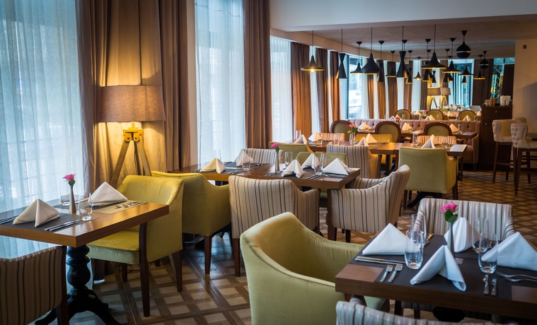 Imagen del bar/restaurante del Hotel Costé. Foto 7