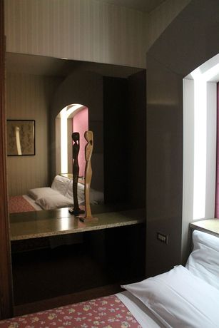 Imagen del bar/restaurante del Hotel Costellazioni. Foto 2